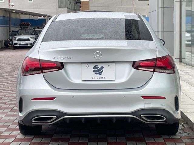 MERCEDES BENZ A class sedan
