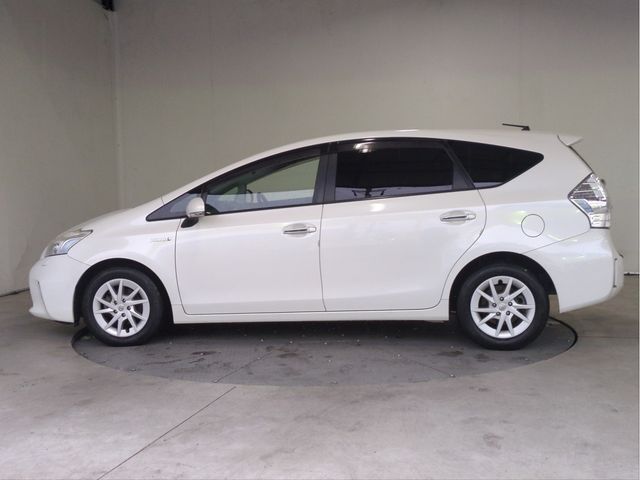 PRIUS Alpha