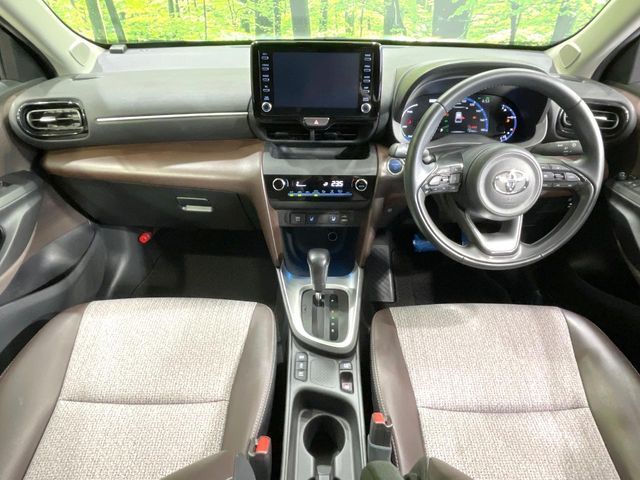 YARIS CROSS HYBRID