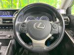 LEXUS IS300h