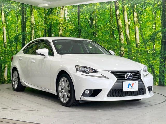 LEXUS IS300h