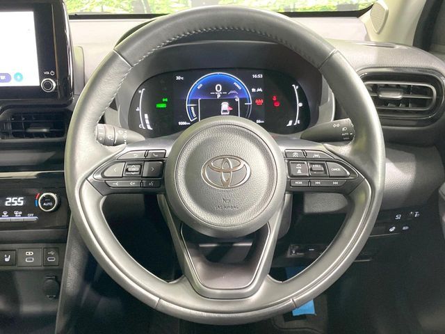 YARIS CROSS HYBRID