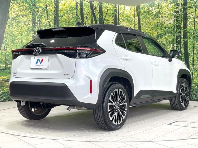 YARIS CROSS HYBRID