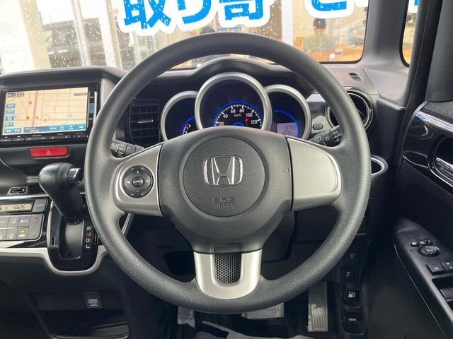 N BOX CUSTOM
