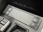 LEXUS IS200t
