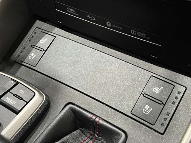 LEXUS IS200t