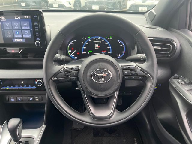 YARIS CROSS HYBRID