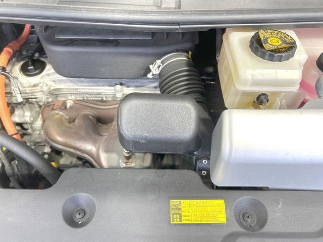 ESTIMA HYBRID 4WD
