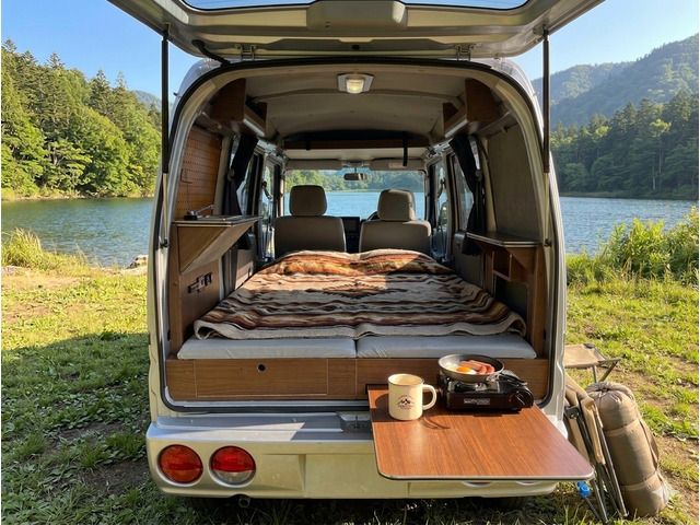 CLIPPER van