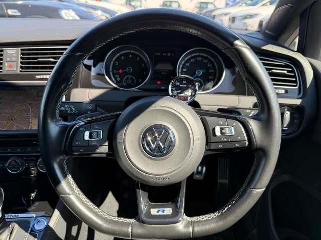 VOLKSWAGEN GOLF R VARIANT