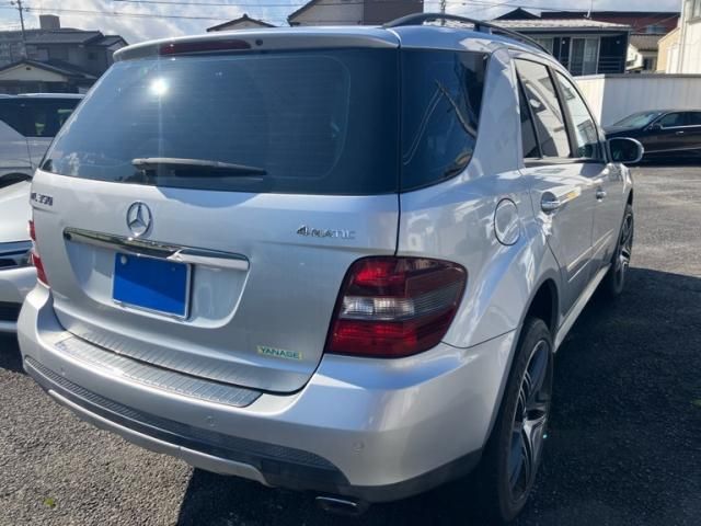 MERCEDES BENZ M class
