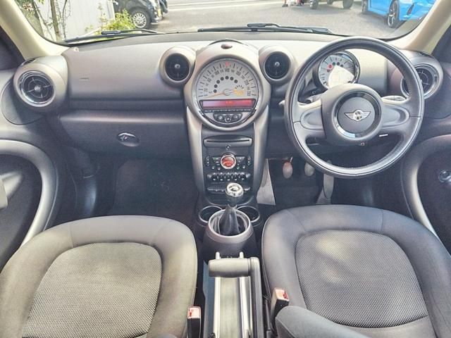 BMW MINI COOPER CROSSOVER