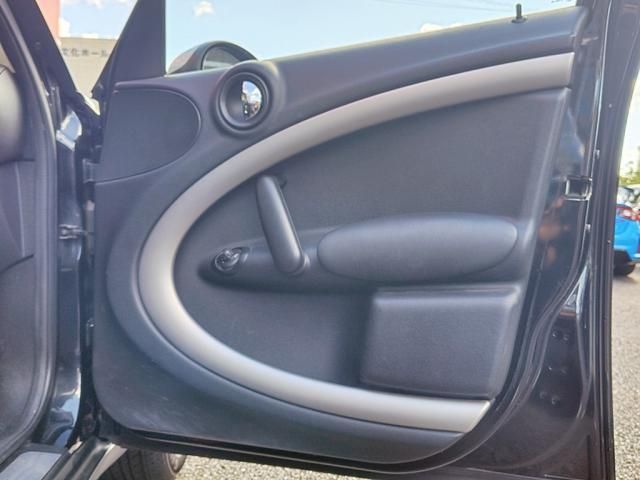 BMW MINI COOPER CROSSOVER