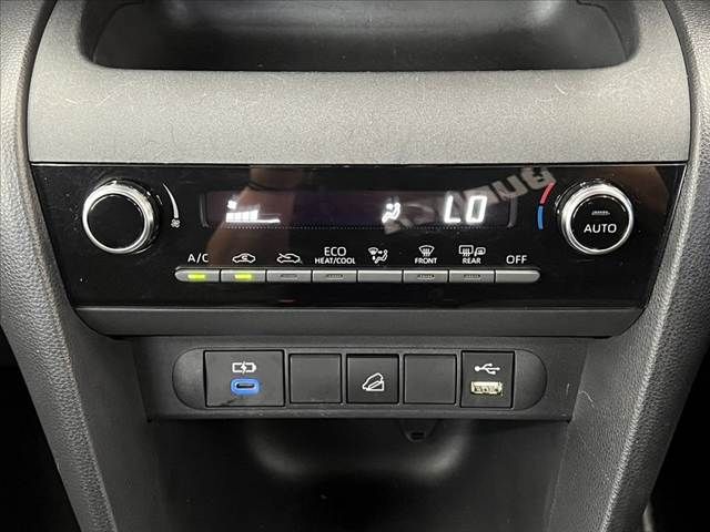 YARIS CROSS HYBRID