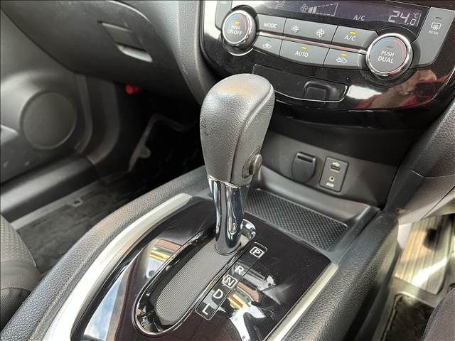 X-TRAIL 4WD