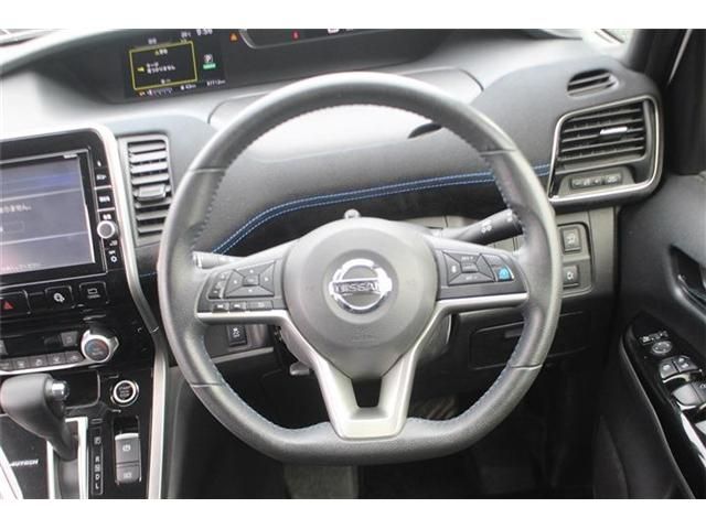 SERENA  S-HYBRID 4WD
