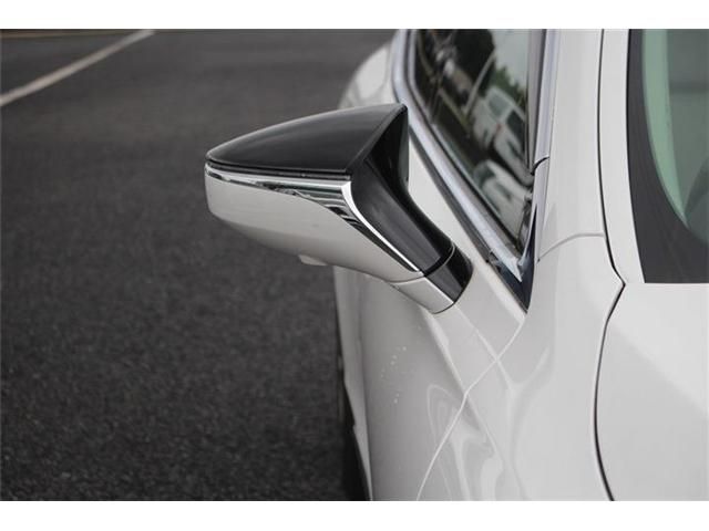 LEXUS LS500