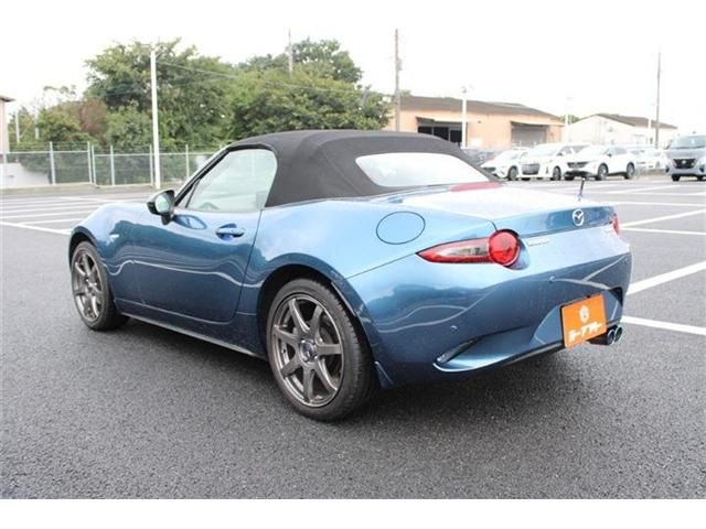 ROADSTER