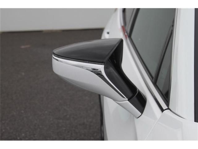 LEXUS UX200