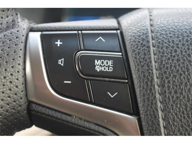 CROWN sedan hybrid