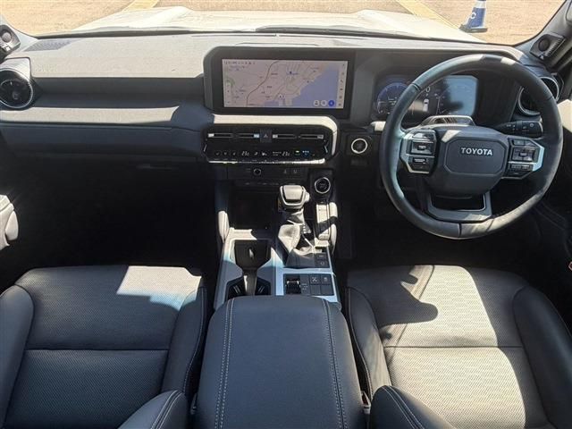 LANDCRUISER 250