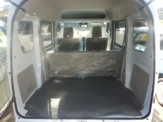 CLIPPER van