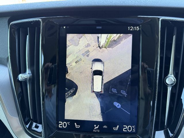 VOLVO V60 CROSS COUNTRY