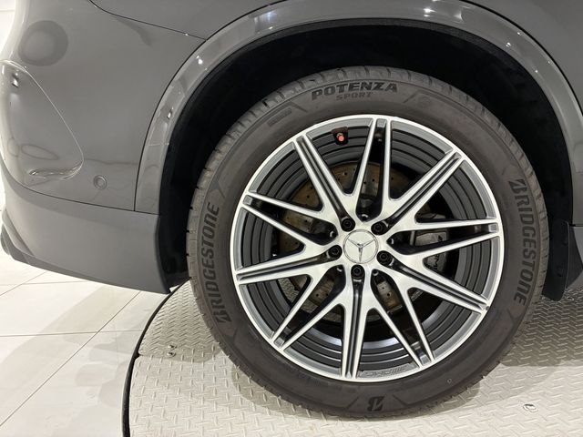 MERCEDES AMG GLCclass