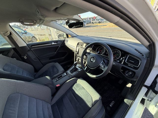VOLKSWAGEN GOLF VARIANT