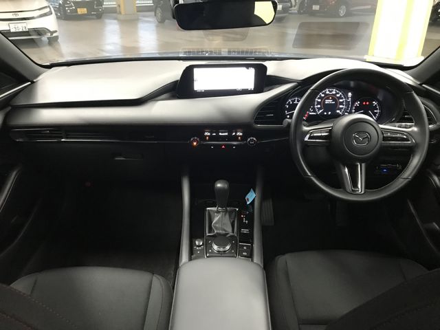 MAZDA3 FASTBACK
