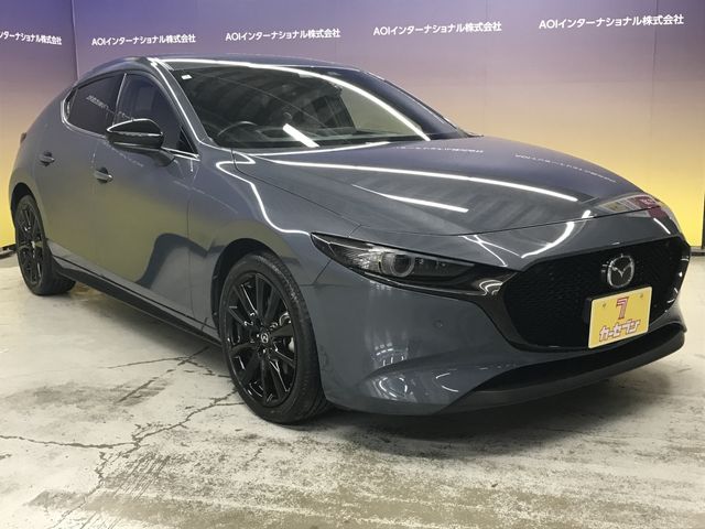MAZDA3 FASTBACK