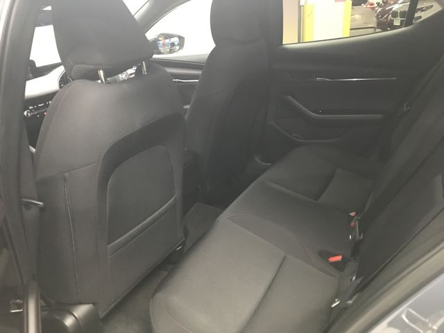 MAZDA3 FASTBACK