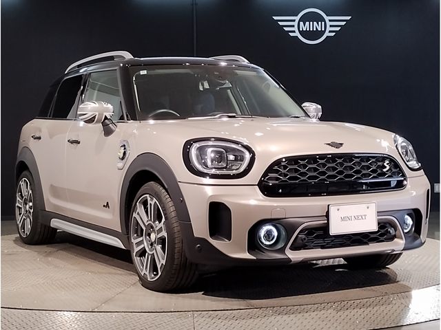 MINI COOPER S E CROSSOVER