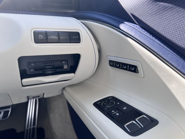 LEXUS LC500 Convertible