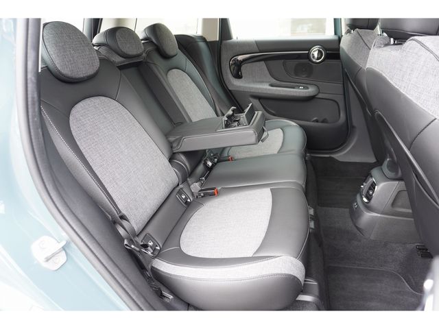 MINI COOPER D CROSSOVER