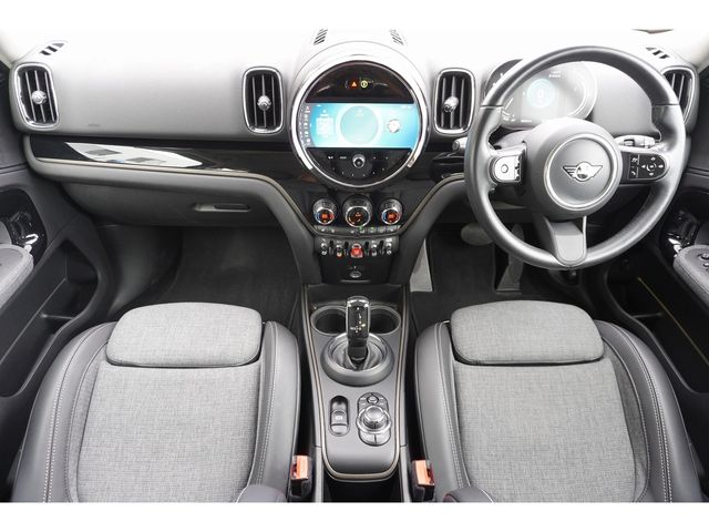 MINI COOPER D CROSSOVER