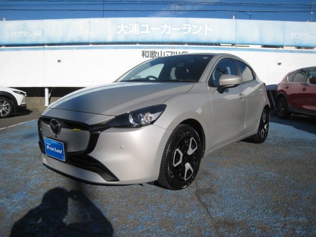 MAZDA2