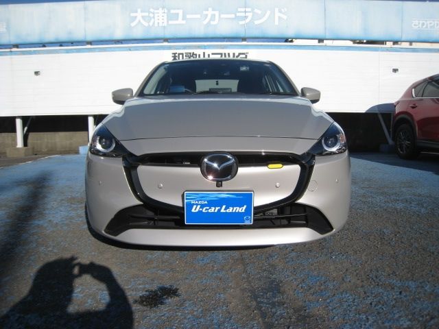 MAZDA2