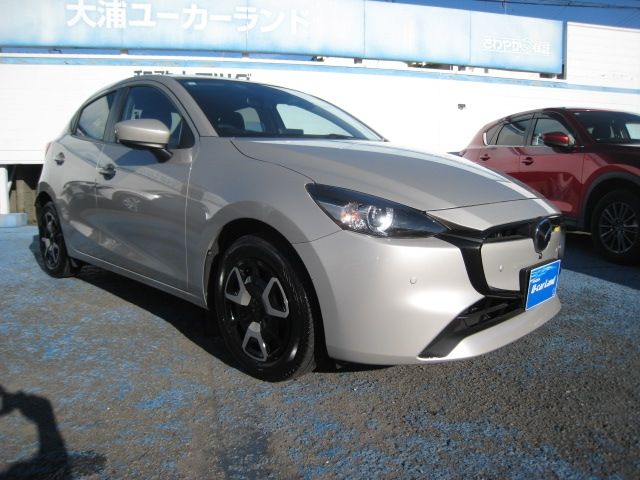 MAZDA2