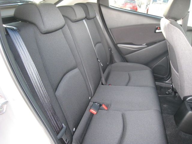 MAZDA2