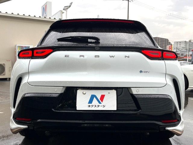 CROWN SPORT