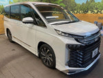 VOXY HYBRID