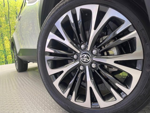 YARIS CROSS HYBRID