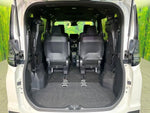 VOXY HYBRID 4WD