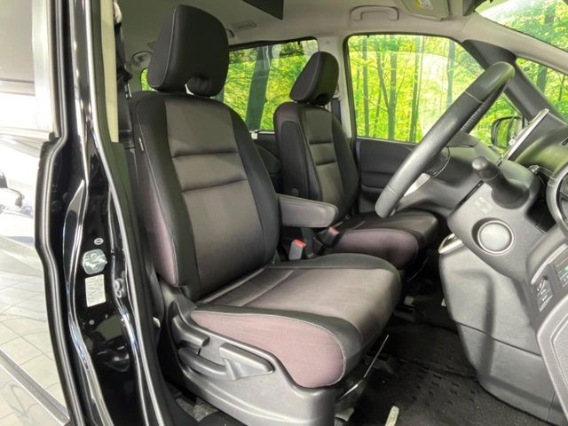 SERENA  S-HYBRID 4WD