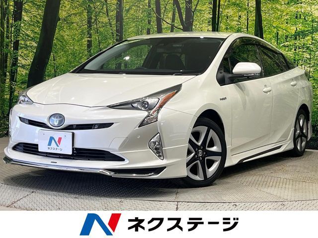 PRIUS 4WD