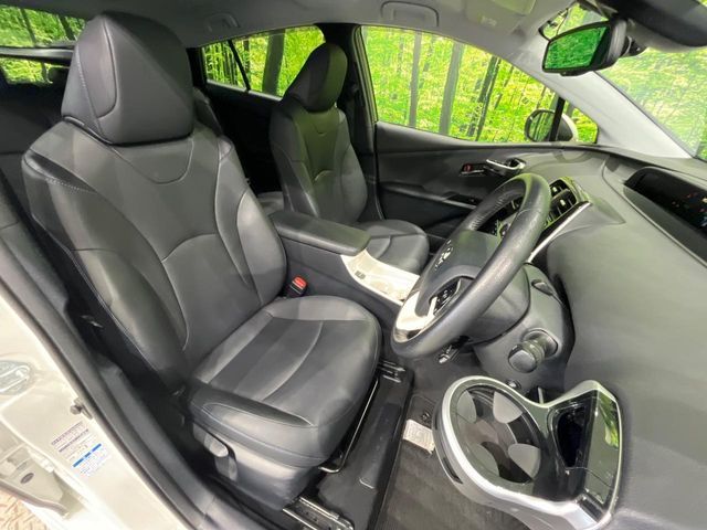 PRIUS 4WD