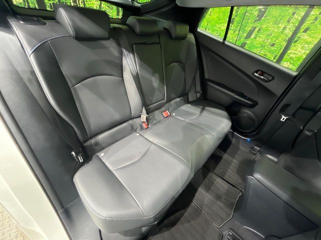 PRIUS 4WD