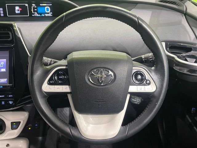 PRIUS 4WD