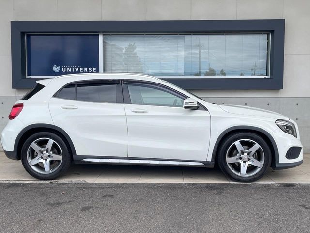 MERCEDES BENZ GLA class